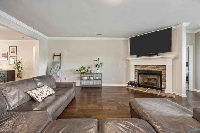 7037 Regency Lane, Gurley, AL 35748