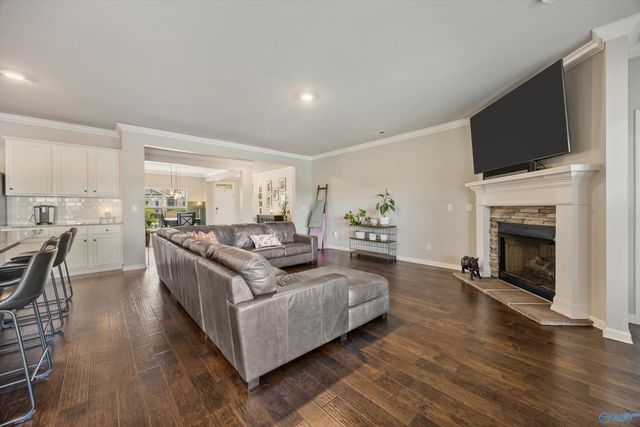 7037 Regency Lane, Gurley, AL 35748