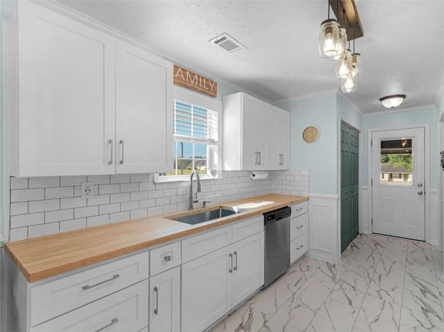 373 McCart Road, Mcdonough, GA 30252