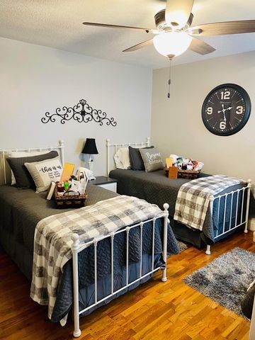 385 PINHOOK DR, Savannah, TN 38372