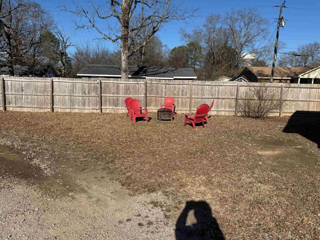 385 PINHOOK DR, Savannah, TN 38372