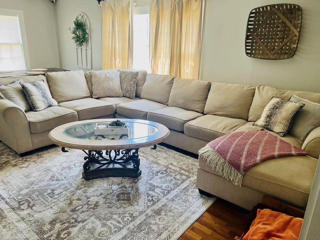 385 PINHOOK DR, Savannah, TN 38372