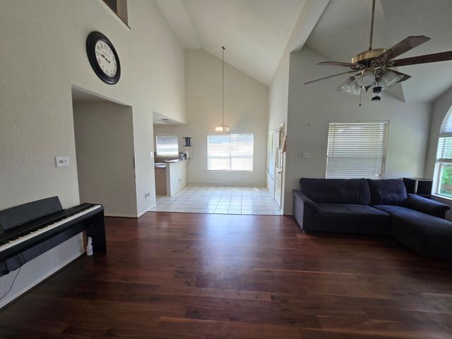 4731 Mohegan Court, Baytown, TX 77521