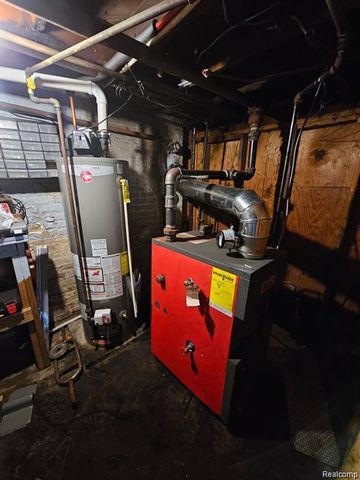 2036 COLLINGWOOD Street, Detroit, MI 48206