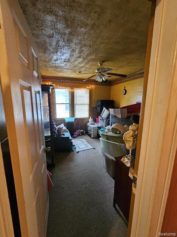 2036 COLLINGWOOD Street, Detroit, MI 48206