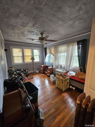 2036 COLLINGWOOD Street, Detroit, MI 48206