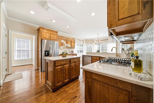1009 Ector Chase NW, Kennesaw, GA 30152