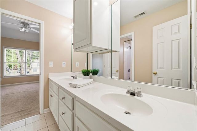 1009 Ector Chase NW, Kennesaw, GA 30152
