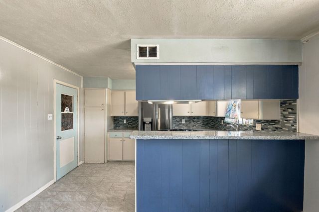 3002 Columbia Street, Baytown, TX 77521