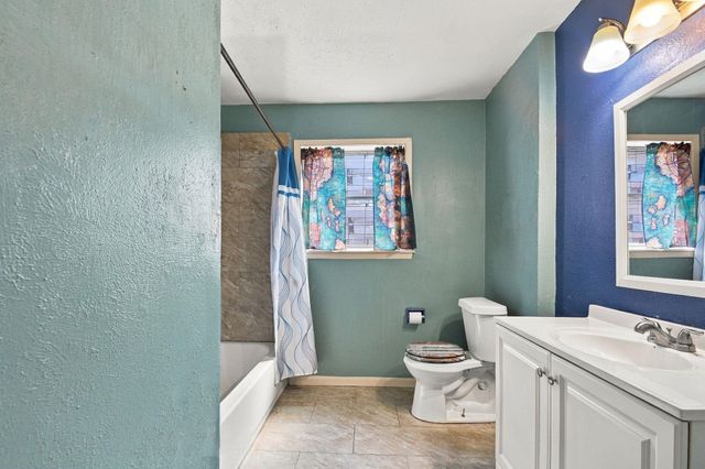 3002 Columbia Street, Baytown, TX 77521