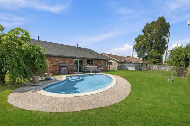 3002 Columbia Street, Baytown, TX 77521