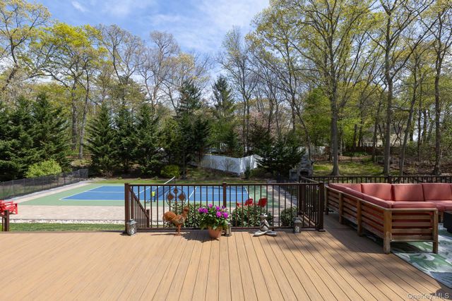 2 Crystal Court, Smithtown, NY 11787