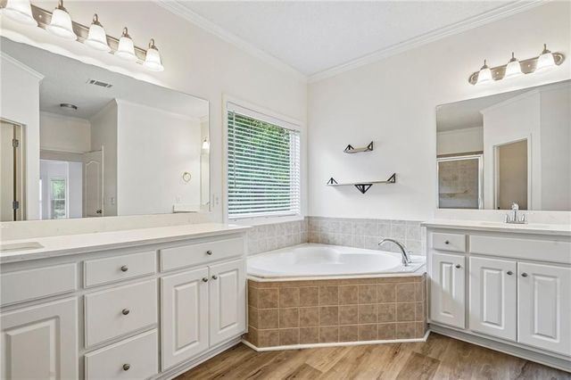 399 Laurel Oaks Lane, Jefferson, GA 30549