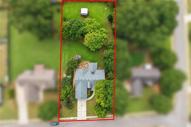 399 Laurel Oaks Lane, Jefferson, GA 30549
