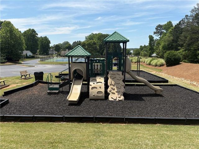 399 Laurel Oaks Lane, Jefferson, GA 30549
