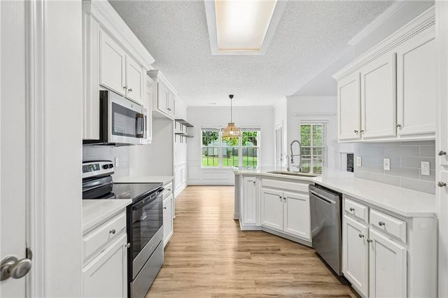 399 Laurel Oaks Lane, Jefferson, GA 30549