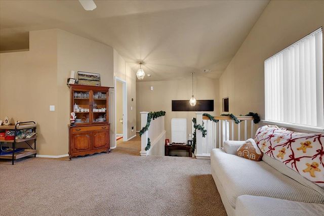 1942 Crystal Creek Ln, Yuba City, CA 95991