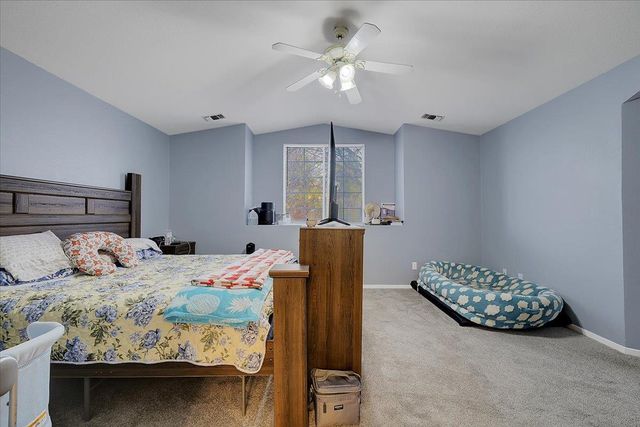 1942 Crystal Creek Ln, Yuba City, CA 95991