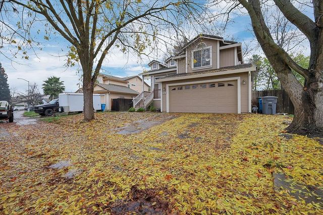 1942 Crystal Creek Ln, Yuba City, CA 95991