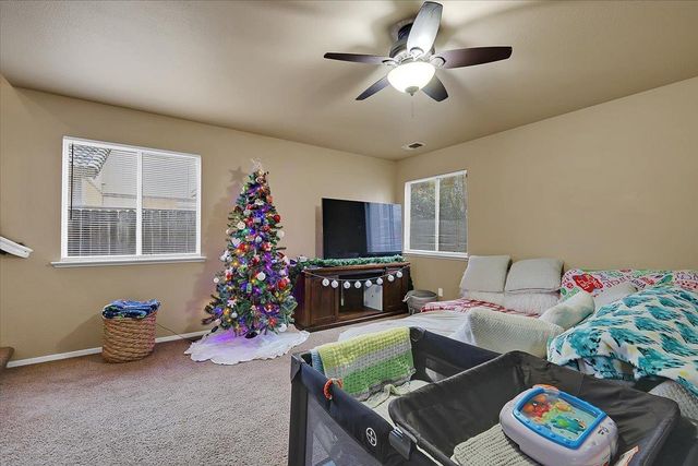 1942 Crystal Creek Ln, Yuba City, CA 95991