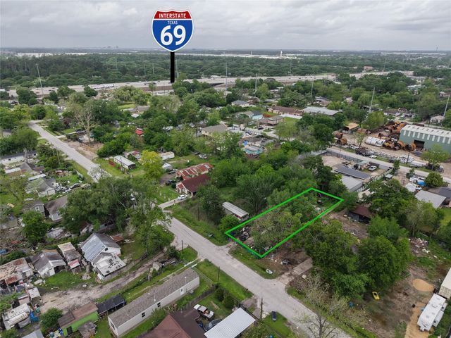 5633 Mary Francis Drive, Houston, TX 77039