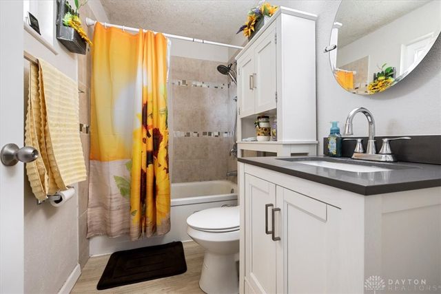 5983 Harshmanville Road, Dayton, OH 45424