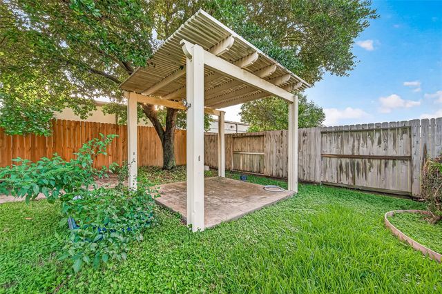 10727 Sunswept Fields Lane, Houston, TX 77064