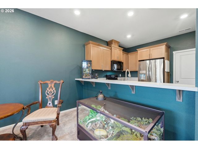 1379 19TH Pl, Forest Grove, OR 97116