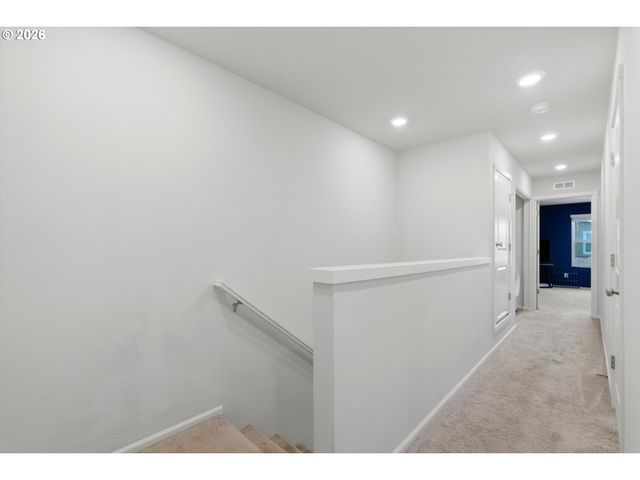 1379 19TH Pl, Forest Grove, OR 97116