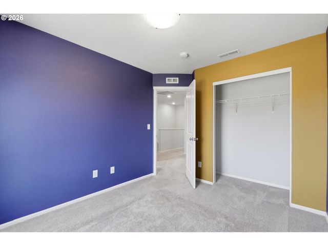 1379 19TH Pl, Forest Grove, OR 97116