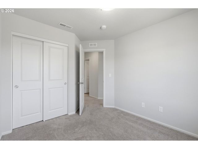 1379 19TH Pl, Forest Grove, OR 97116