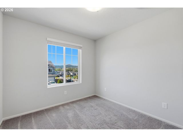 1379 19TH Pl, Forest Grove, OR 97116