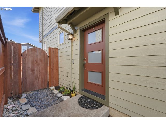 1379 19TH Pl, Forest Grove, OR 97116