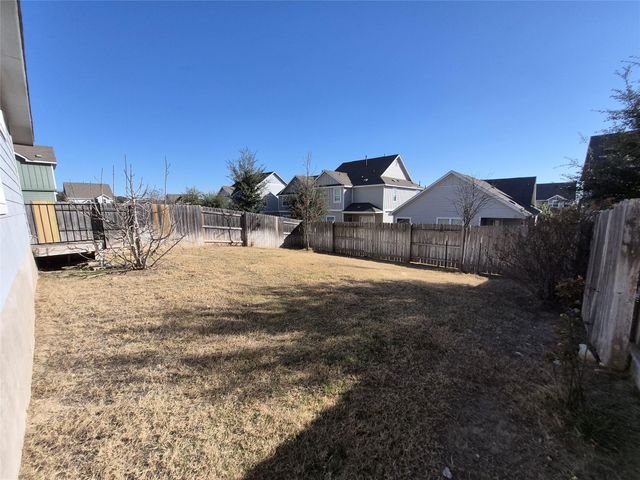 117 Wind Flower LN, Liberty Hill, TX 78642
