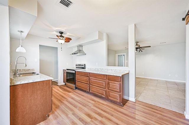 13013 S Sayko Street, Santa Fe, TX 77510