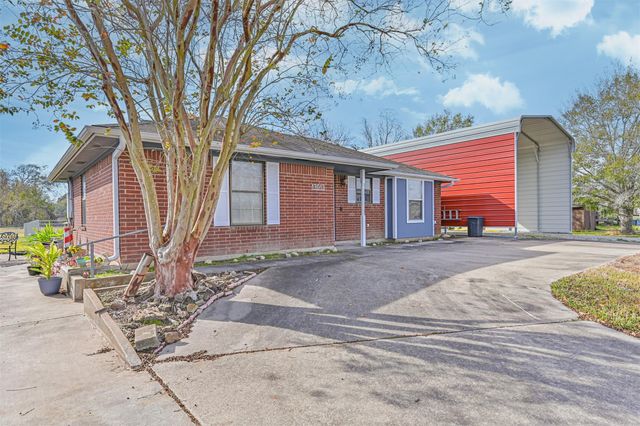 13013 S Sayko Street, Santa Fe, TX 77510