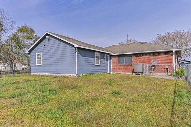 13013 S Sayko Street, Santa Fe, TX 77510