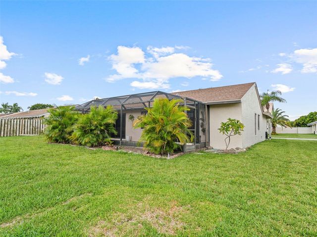600 Fairfax Ave, Davie, FL 33325