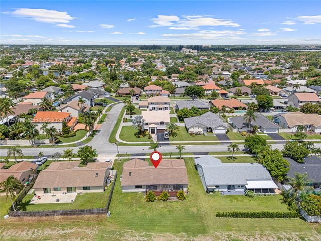 600 Fairfax Ave, Davie, FL 33325