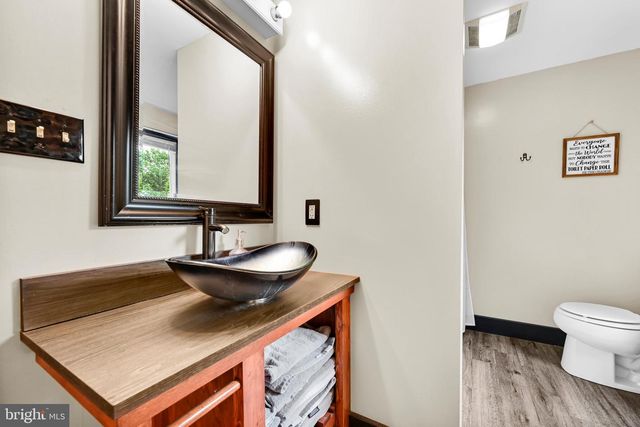 8 DEWEY, Lebanon, PA 17046