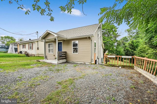 8 DEWEY, Lebanon, PA 17046