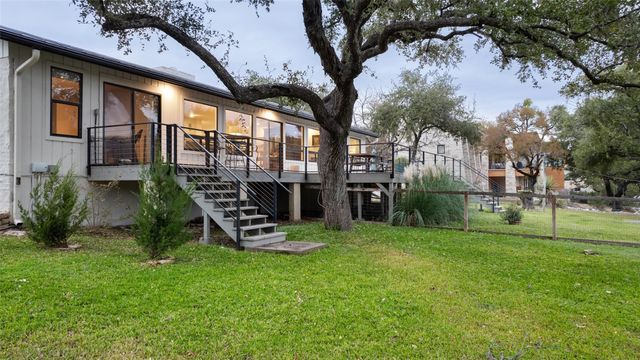 1204 Los Escondidos ST, Marble Falls, TX 78654