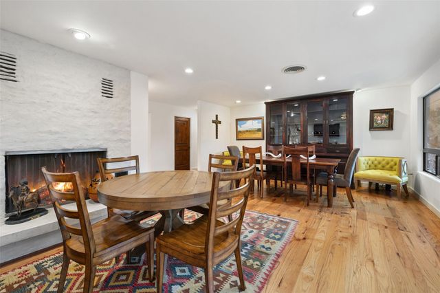 1204 Los Escondidos ST, Marble Falls, TX 78654