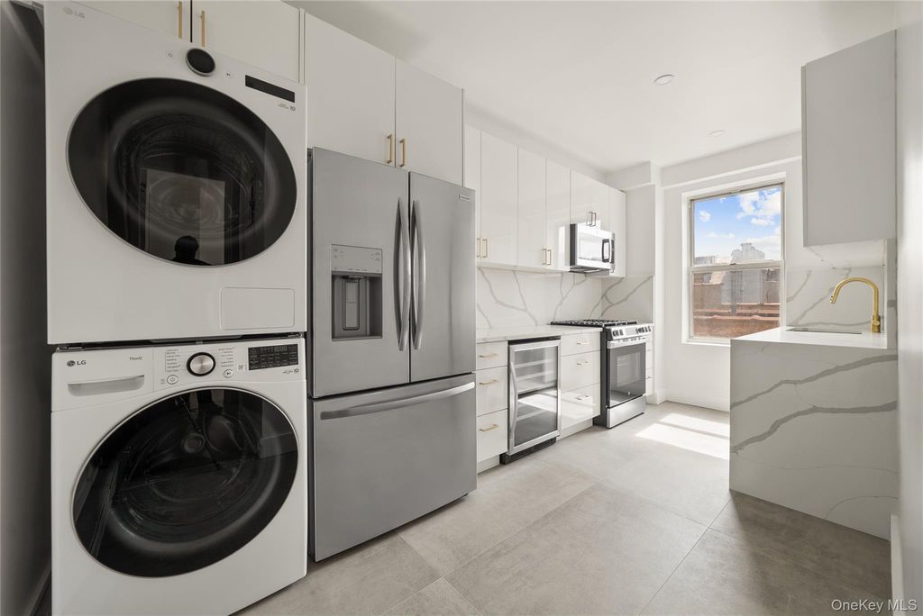 45-08 40th Street F44, Sunnyside, NY 11104