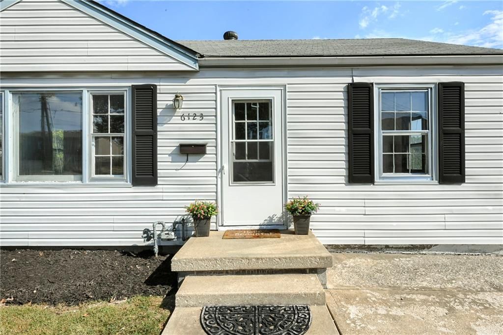 6123 Hadley Street, Raytown, MO 64133