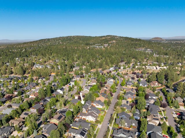 2954 NW Wild Meadow Drive, Bend, OR 97703
