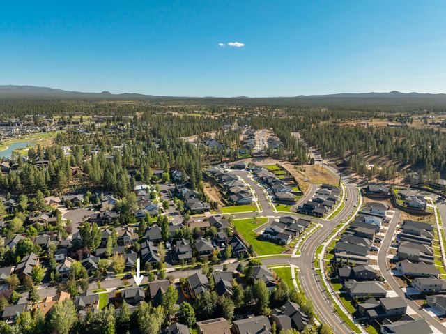 2954 NW Wild Meadow Drive, Bend, OR 97703