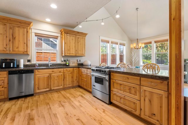 2954 NW Wild Meadow Drive, Bend, OR 97703