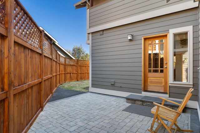 2954 NW Wild Meadow Drive, Bend, OR 97703