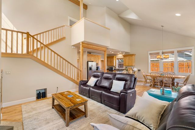 2954 NW Wild Meadow Drive, Bend, OR 97703